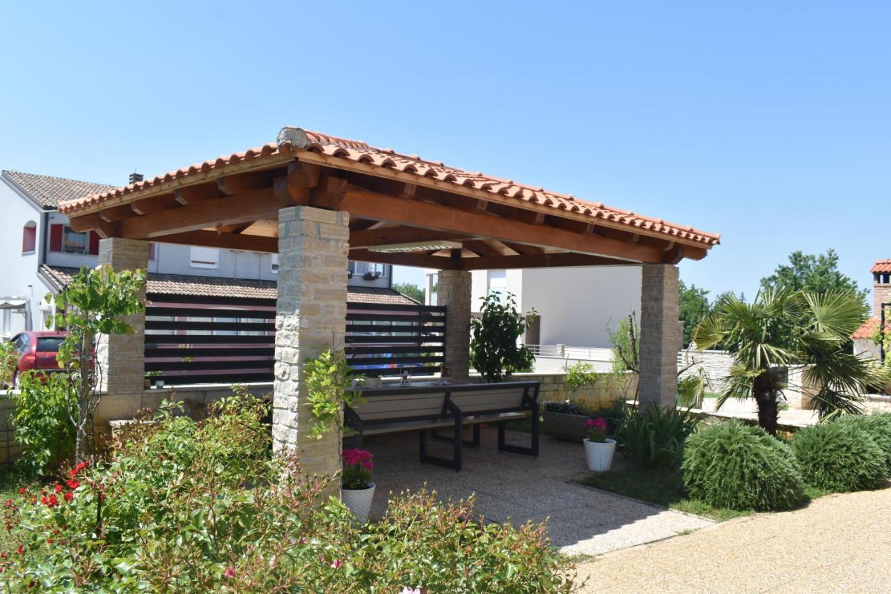 Apartment Lavanda 2 Porec Exterior photo
