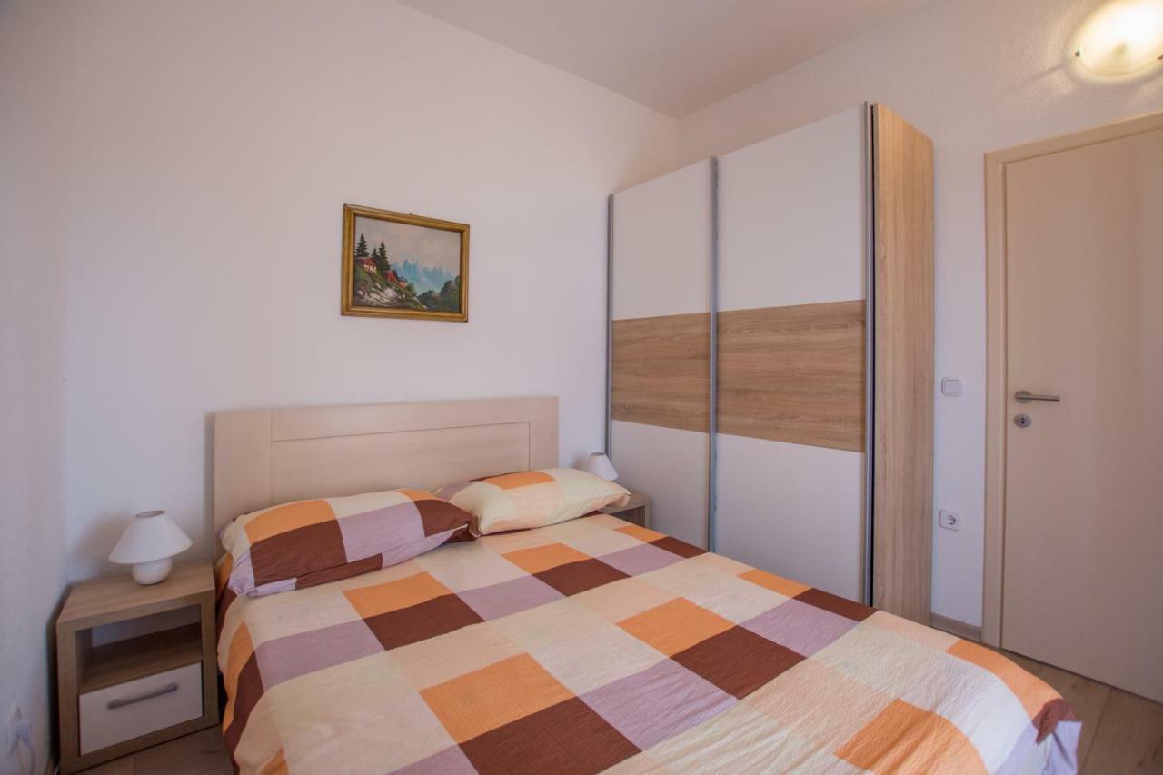 Apartment Lavanda 2 Porec Exterior photo