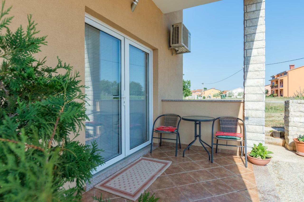 Apartment Lavanda 2 Porec Exterior photo