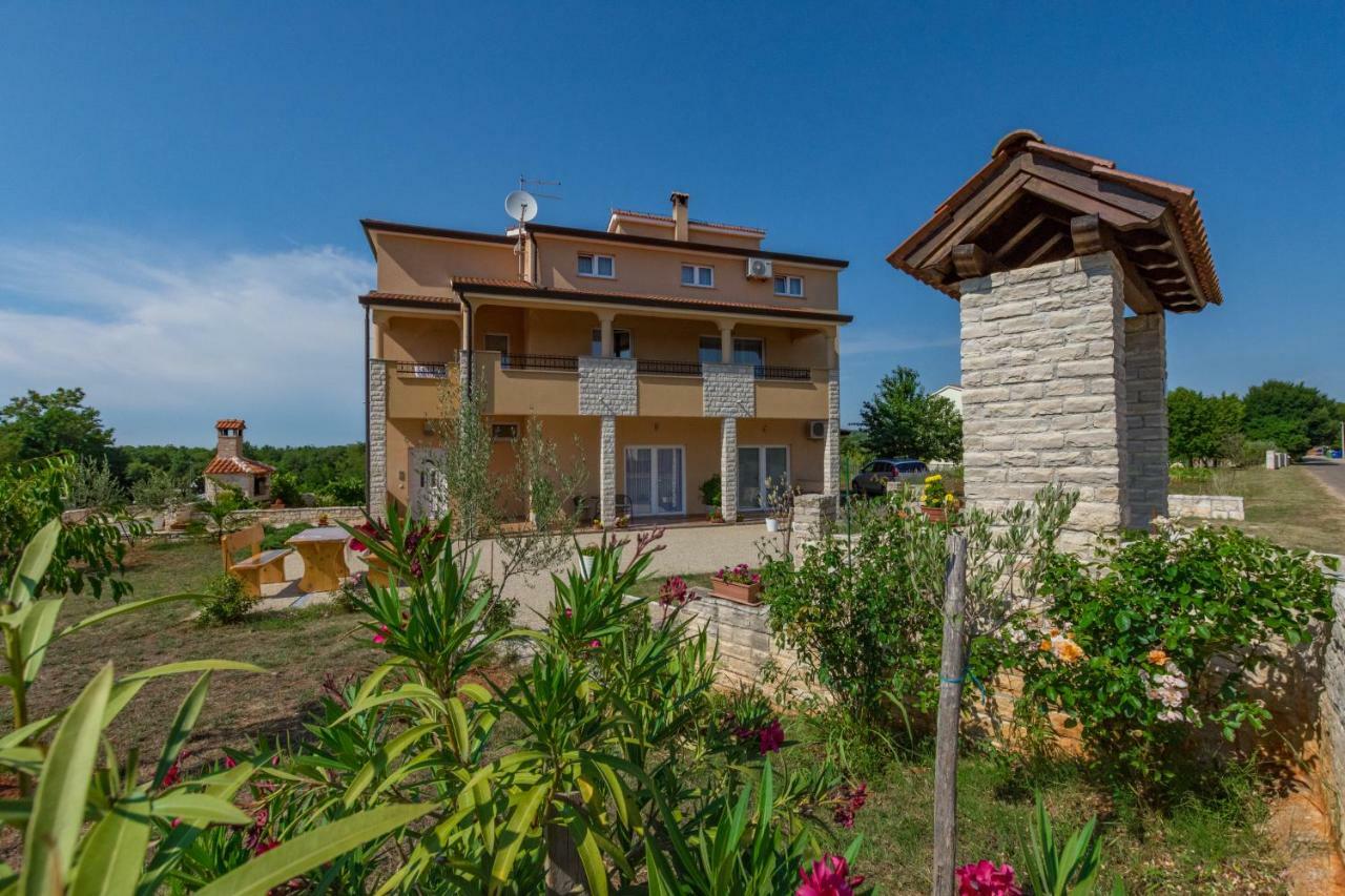 Apartment Lavanda 2 Porec Exterior photo