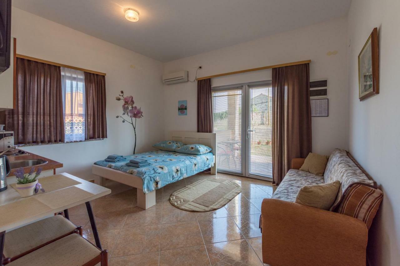 Apartment Lavanda 2 Porec Exterior photo