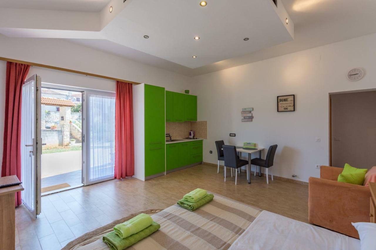 Apartment Lavanda 2 Porec Exterior photo