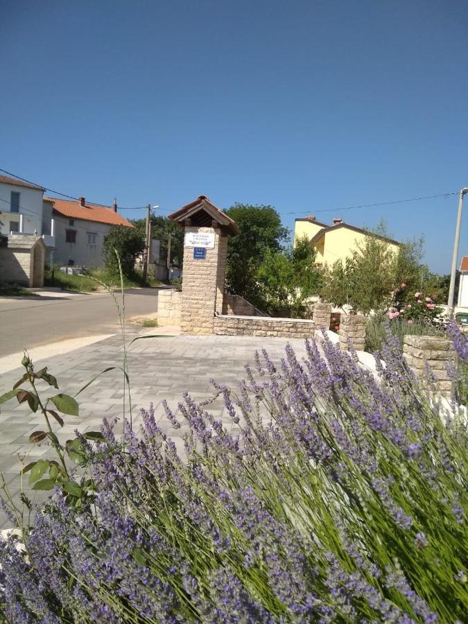 Apartment Lavanda 2 Porec Exterior photo